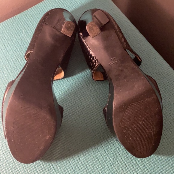 Micheal Kors heels - Picture 3 of 3